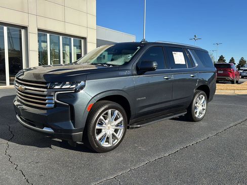 Used 2021 Chevrolet Tahoe High Country image 2