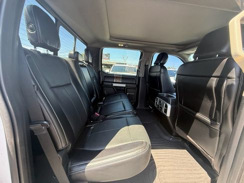 Used 2018 Ford F150 Lariat w/ Equipment Group 502A Luxury AWD/4WD image 21