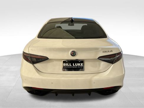 New 2025 Alfa Romeo Giulia image 6