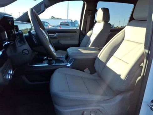 New 2026 GMC Sierra 1500 SLT w/ SLT Premium Plus Package image 9