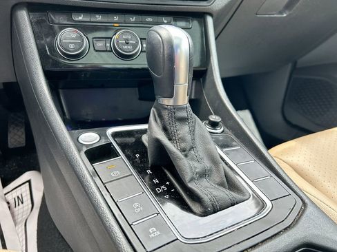 Used 2019 Volkswagen Jetta SEL FWD image 19