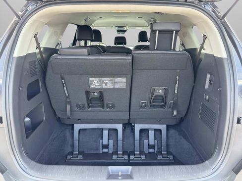 New 2026 Kia Carnival FWD image 12