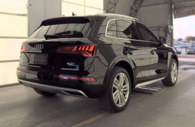Used 2018 Audi Q5 2.0T Premium Plus w/ Premium Plus Package AWD/4WD image 4