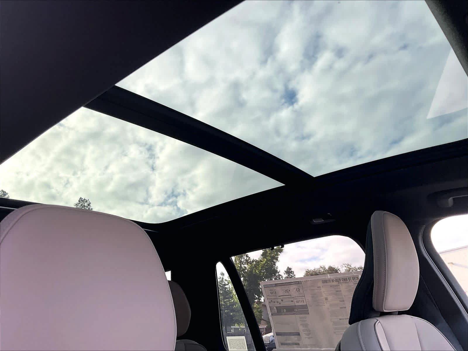 New 2027 Volvo XC90 T8 Plus AWD/4WD image 30