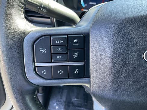Used 2024 Ford F350 Lariat w/ Lariat Ultimate Package AWD/4WD image 36