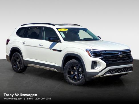 New 2026 Volkswagen Atlas Peak Edition image 1