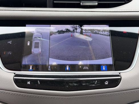 Used 2025 Cadillac XT5 Premium Luxury w/ Technology Package FWD image 15