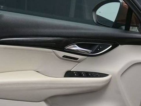 Used 2022 Buick Envision Essence w/ Safety Package FWD image 16