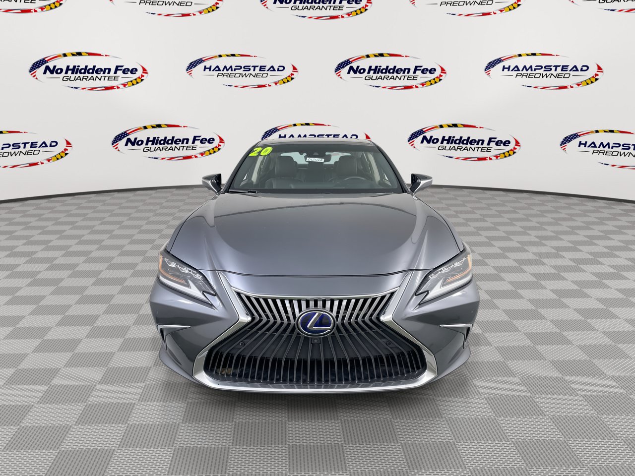 Used 2020 Lexus ES 300h Ultra Luxury w/ Accessory Package 2 FWD image 4