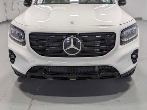 New 2026 Mercedes-Benz GLB 250 4MATIC image 2