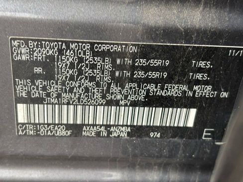 Used 2020 Toyota RAV4 XLE Premium image 37