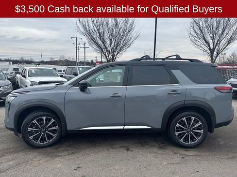 New 2026 Nissan Pathfinder Platinum image 4