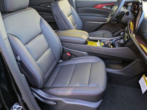 New 2026 Chevrolet Traverse Z71 w/ Driver Confidence Package AWD/4WD image 30