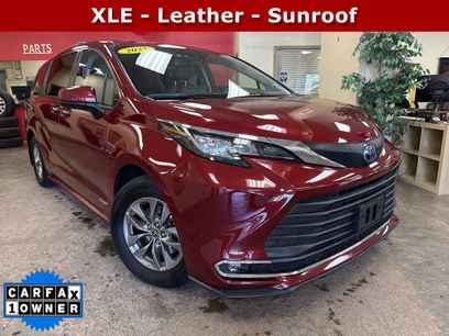 Used 2021 Toyota Sienna XLE w/ XLE Plus Package