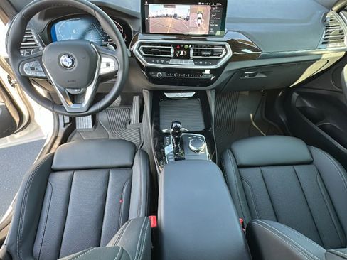 Used 2025 BMW X4 xDrive30i w/ Premium Package image 26