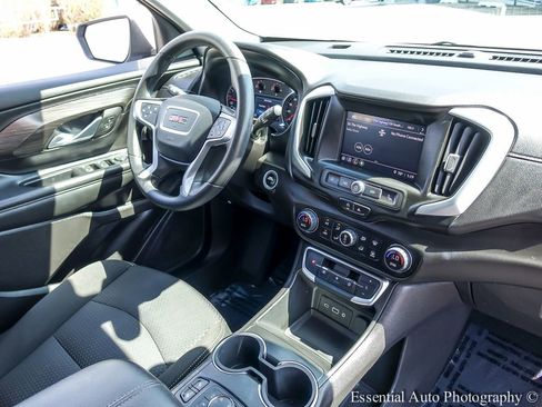 Used 2024 GMC Terrain SLE w/ Driver Convenience Package image 23