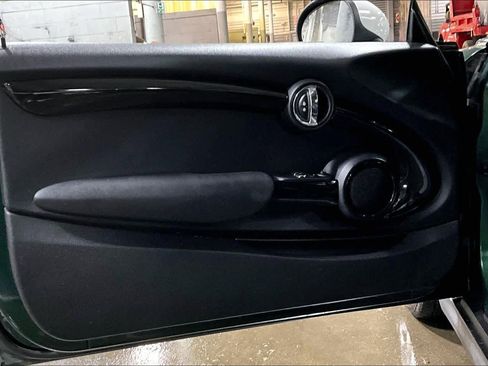 Used 2017 MINI Cooper S image 17