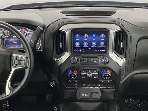 Certified 2022 Chevrolet Silverado 1500 RST w/ Redline Edition AWD/4WD image 19
