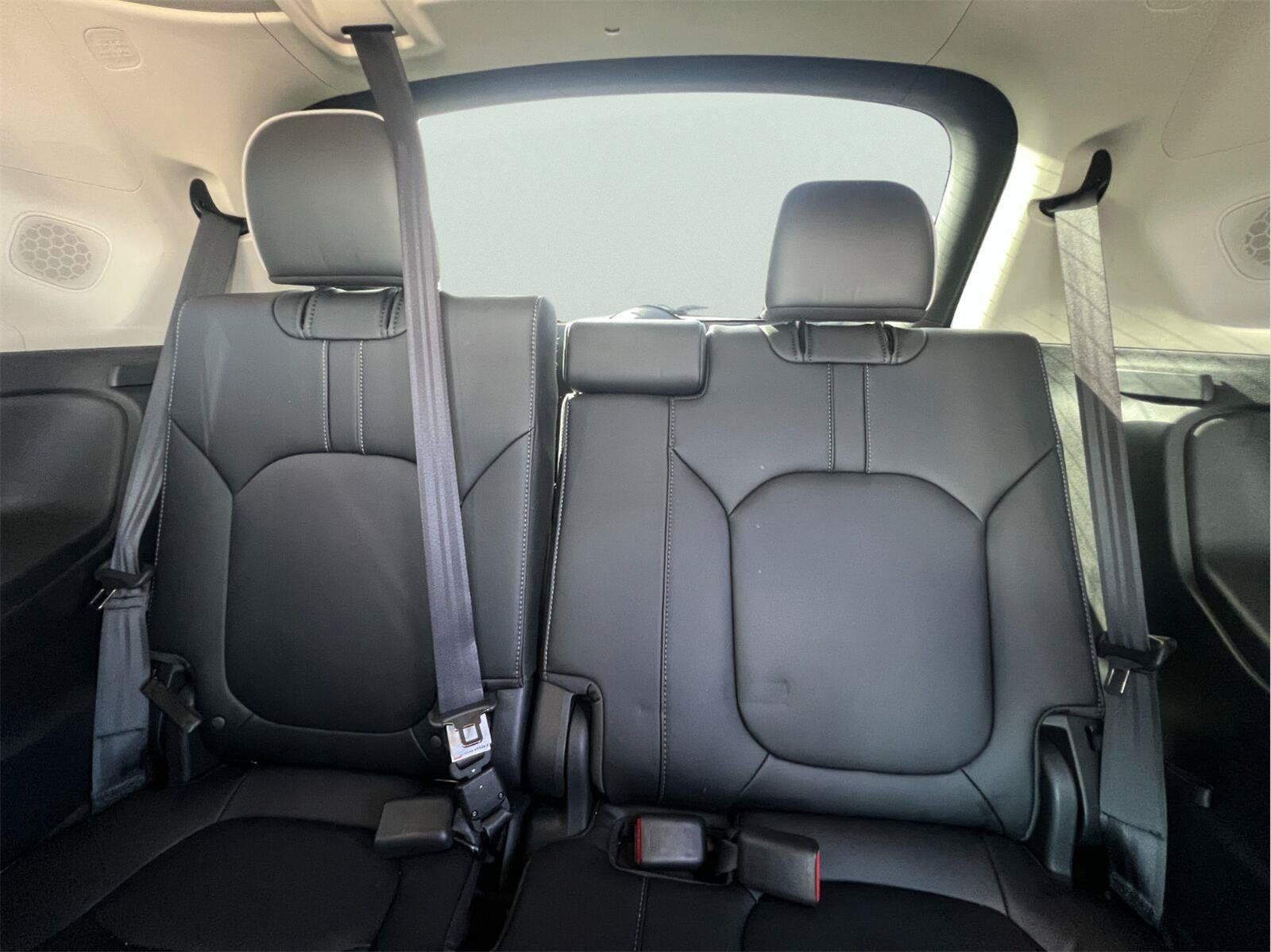 Used 2023 Honda Pilot Elite image 32