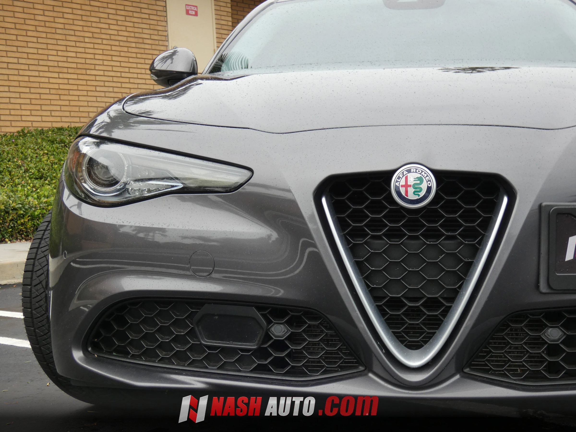 Used 2018 Alfa Romeo Giulia Ti w/ Quick Order Package 22X Lusso AWD/4WD image 18