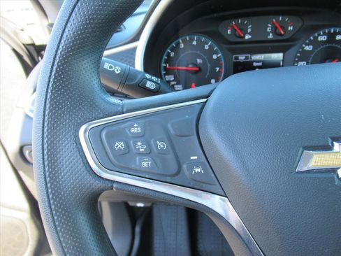 Used 2024 Chevrolet Malibu LT image 23