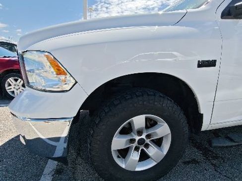 Used 2020 RAM 1500 Tradesman w/ Chrome Appearance Group AWD/4WD image 6