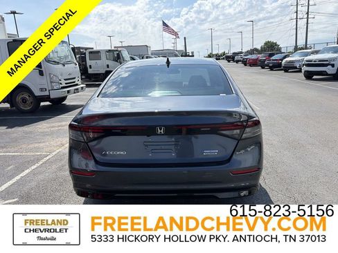 Used 2025 Honda Accord Touring image 4