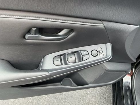 Used 2025 Nissan Sentra S FWD image 15