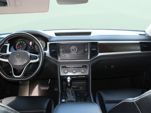Used 2021 Volkswagen Atlas SE image 22