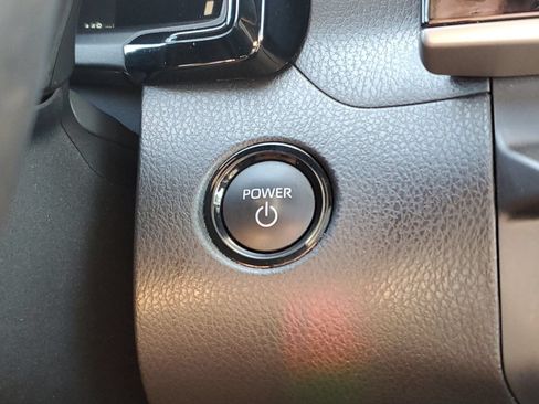 Used 2025 Toyota Camry SE w/ Convenience Package AWD/4WD image 32