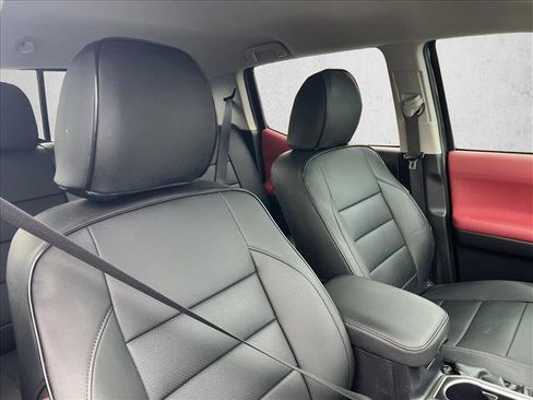 Certified 2022 Toyota Tacoma SR5 w/ Technology Package image 24