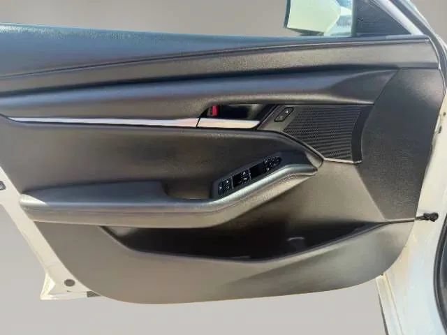 Used 2021 MAZDA MAZDA3 s FWD image 9