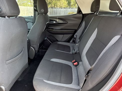 Used 2022 Chevrolet TrailBlazer LT w/ Convenience Package image 10