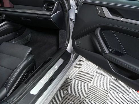 Certified 2025 Porsche 911 Carrera image 23