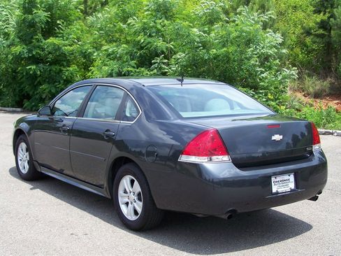 Used 2014 Chevrolet Impala Limited LS image 2