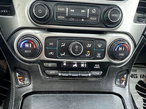 Used 2015 Chevrolet Suburban LTZ image 19