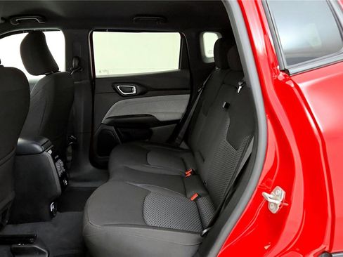 Used 2023 Jeep Compass Sport image 21