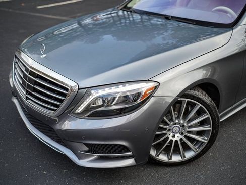 Used 2017 Mercedes-Benz S 550 Sedan image 2