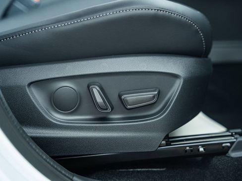 New 2026 Toyota Crown Signia image 34