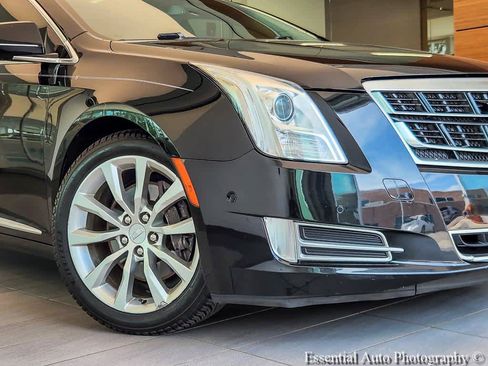 Used 2016 Cadillac XTS Luxury w/ Driver Awareness Package FWD image 4