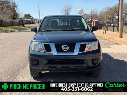 Used 2019 Nissan Frontier SV image 8
