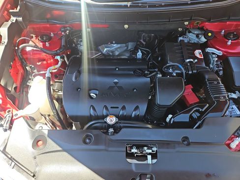 Used 2017 Mitsubishi Outlander Sport SE AWD/4WD image 20