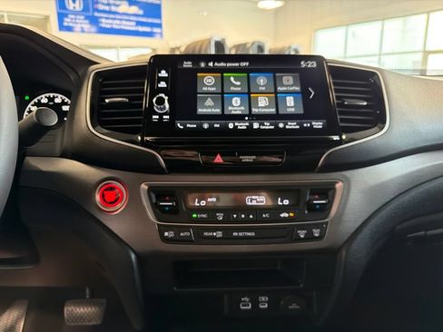 Certified 2026 Honda Ridgeline Sport image 15