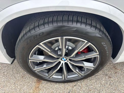 New 2026 BMW X5 xDrive50e image 10