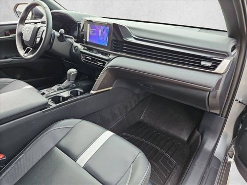 Used 2026 Toyota Camry SE FWD image 22