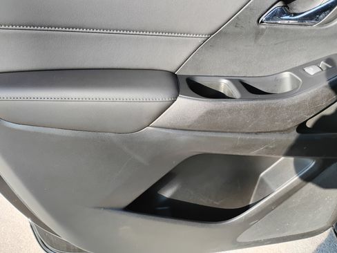 Used 2023 Chevrolet Traverse LT w/ LPO, Floor Liner Package image 16