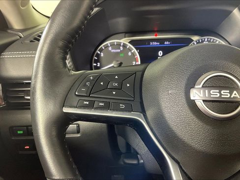 Used 2025 Nissan Sentra SV w/ All-Weather Package image 11