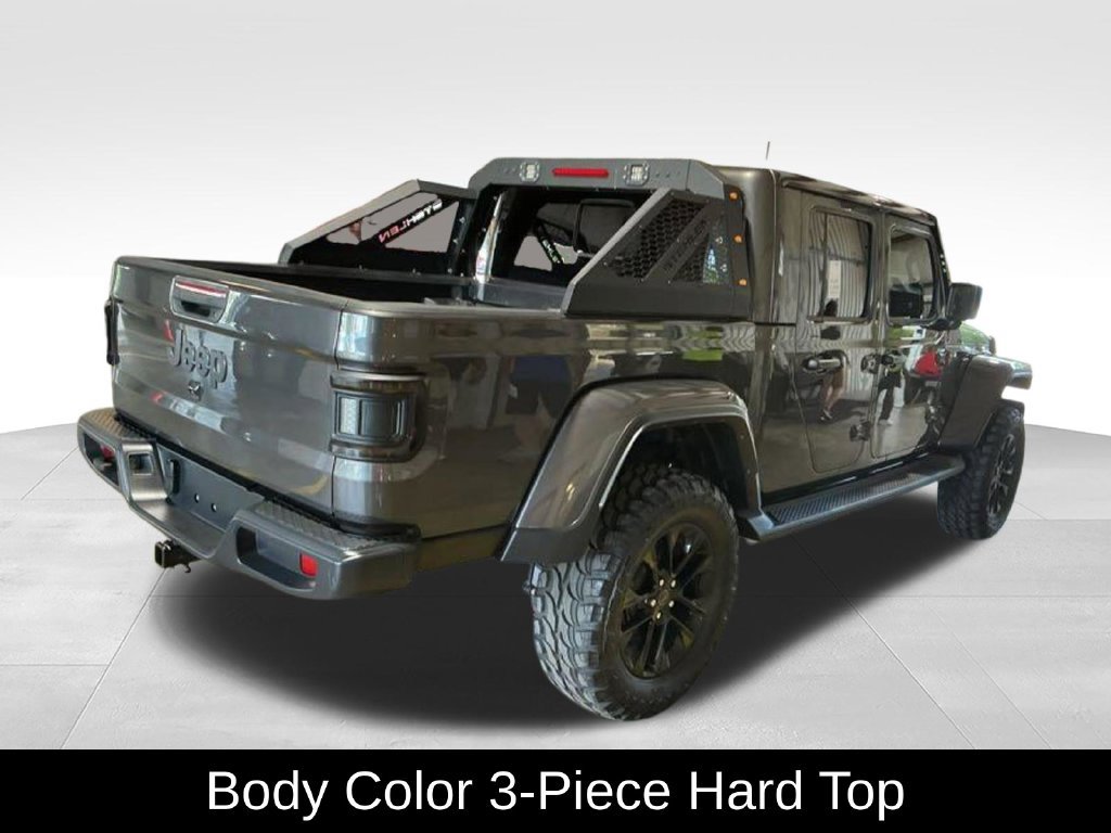 Used 2024 Jeep Gladiator Overland AWD/4WD image 2