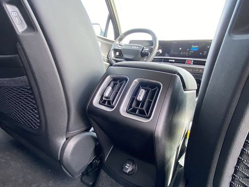 New 2026 Kia Sorento EX FWD image 21