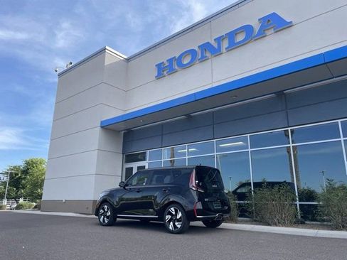 Used 2025 Kia Soul GT-Line FWD image 19